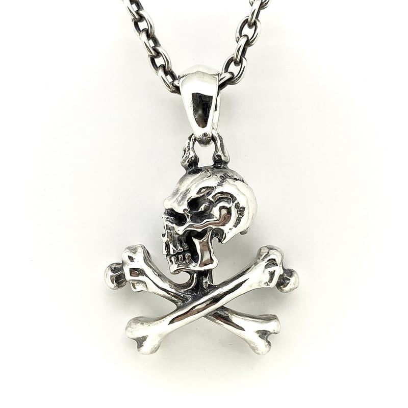 FN Sideways Crossbone Skull Pendant | RIBBONS ／