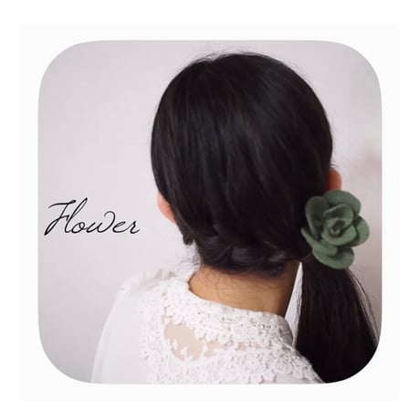 Felt flower corsage (Green)