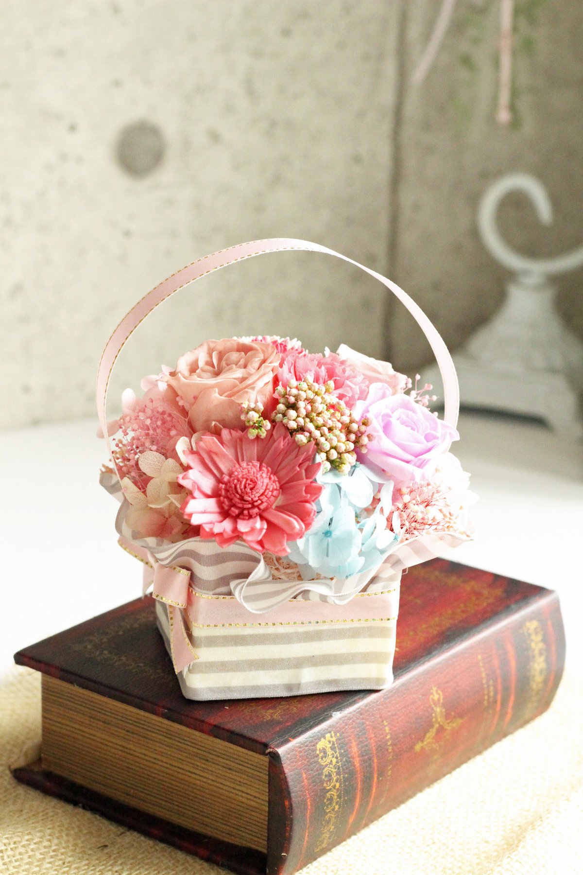 プリザーブドフラワーアレンジメント ラウンド ベア