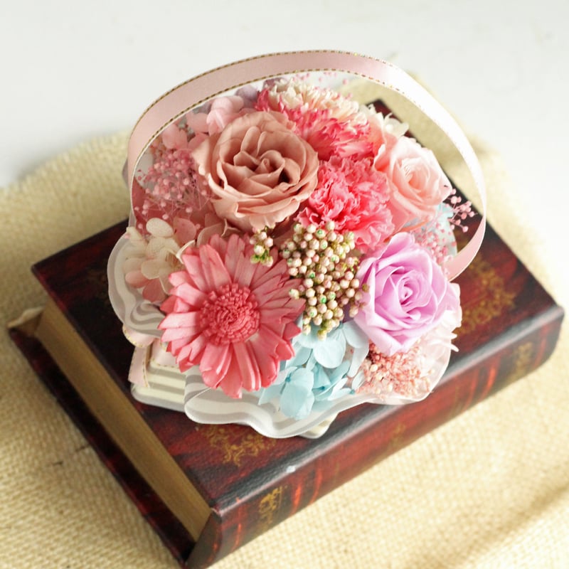 プリザーブドフラワーギフト／ラウンドアレンジメント・リボン