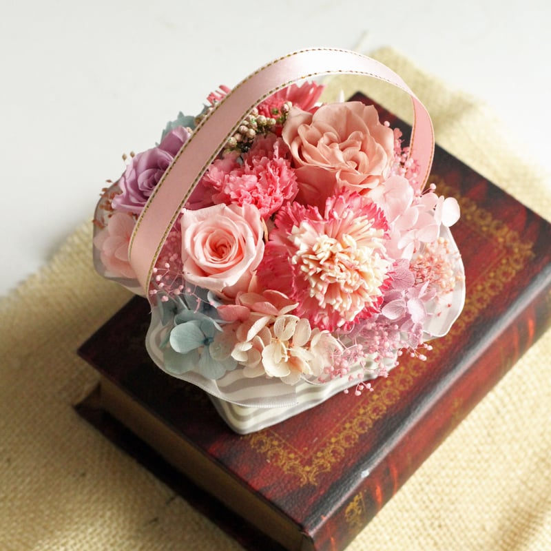 プリザーブドフラワーギフト／ラウンドアレンジメント・リボン