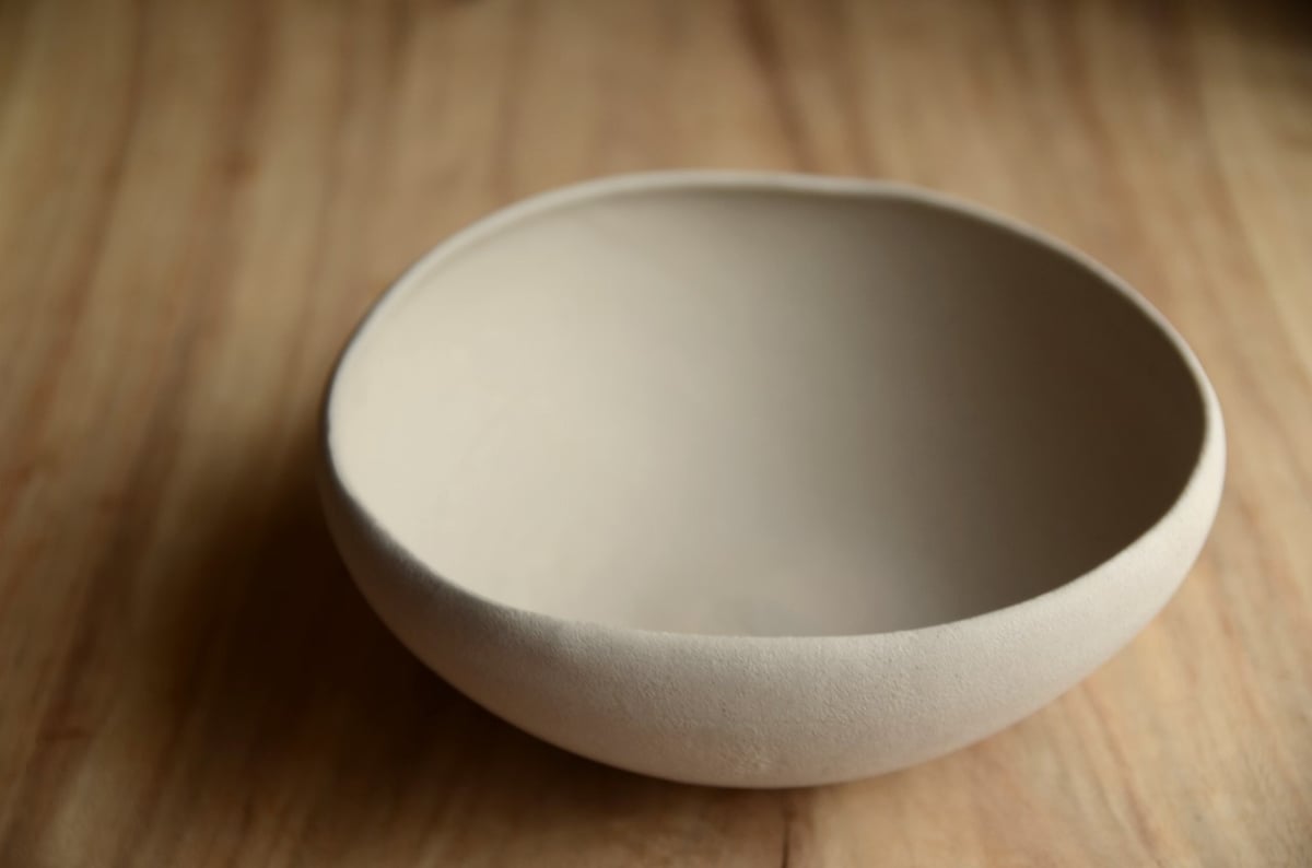 渡辺隆之さん くぼみ鉢 L(サンドベージュ) | ろばの家