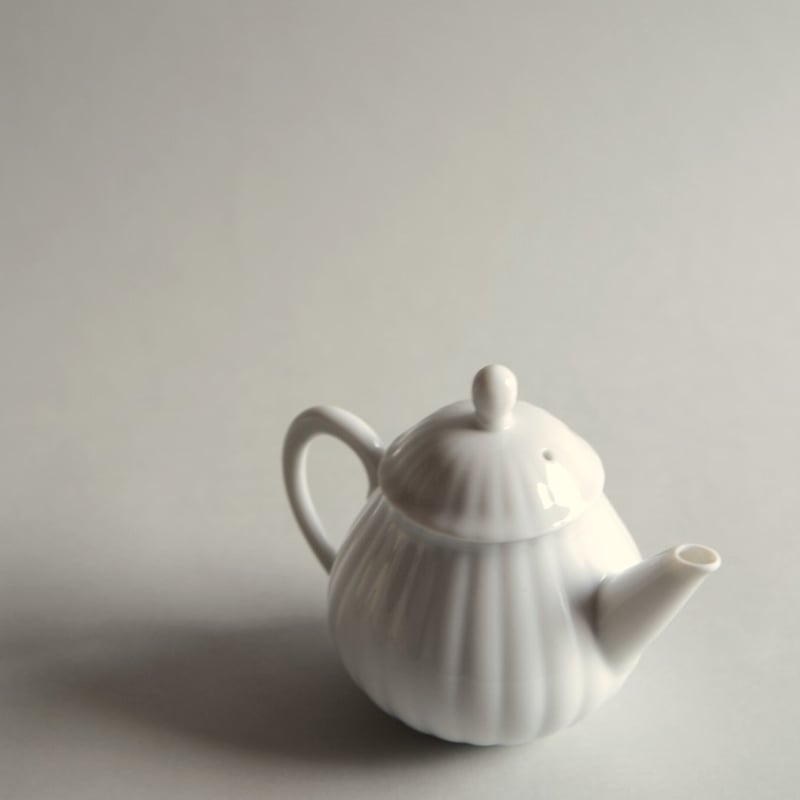 村上雄一さん 輪花雫茶壺 | ろばの家