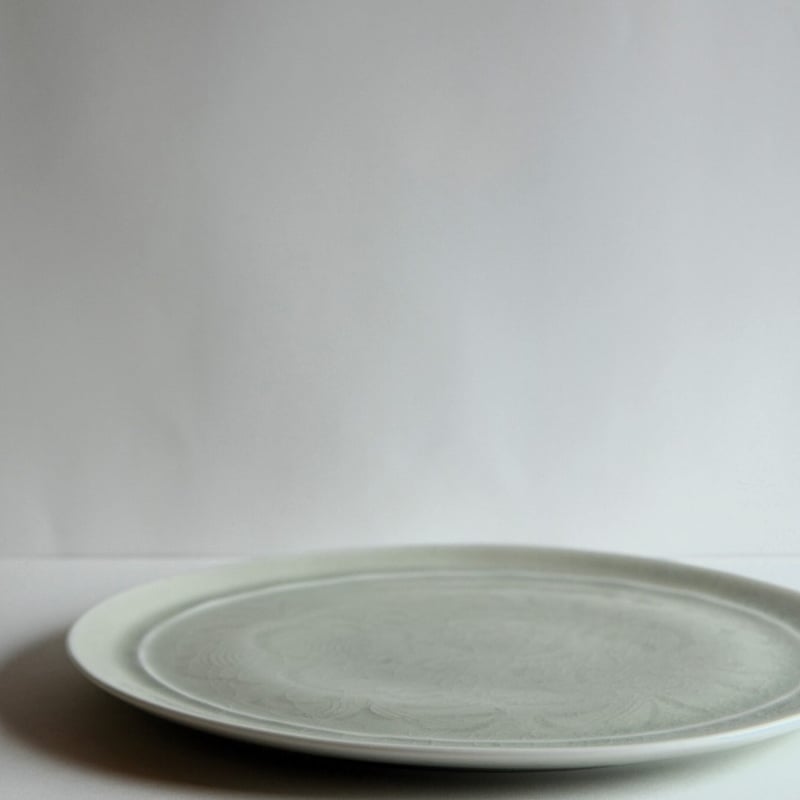 村上雄一さん 青磁宋唐草(中) | ろばの家