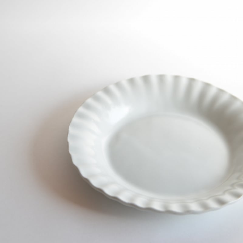 大江憲一さん 多弁5寸皿(ホワイト) | ろばの家