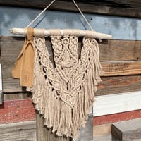 macramé tapestry  by Due 2