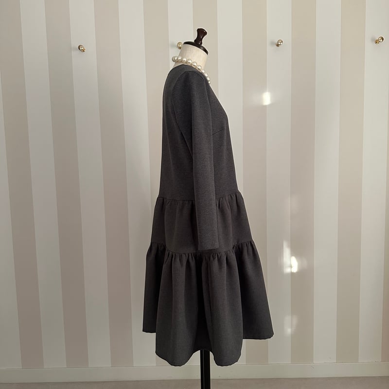 1-018 グレー 長袖ティアードワンピース M | capriciousmie