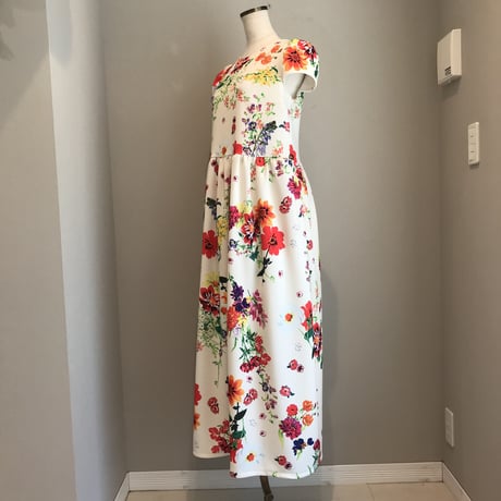 7-245  白花ニット　YAYAワンピース　キャップスリーブ　M