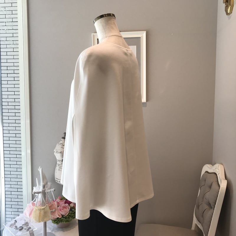 7-116 白ポンチョ フリー（L） | capriciousmie