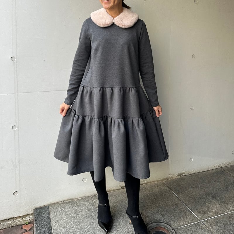 ひ*ー様 yori ランダムティアードショートドレス　グレー 長袖ワンピース ランダムティアードショートドレス | all item| yori