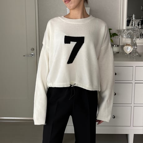 9-124     白　7セーター　セレクト商品　フリー