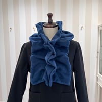 10-252 ネイビー　フリースフリルマフラー