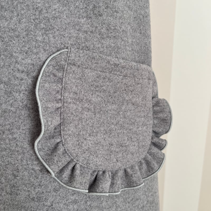 1-038 グレーウール風 フリルポケットワンピース L | capriciousmie