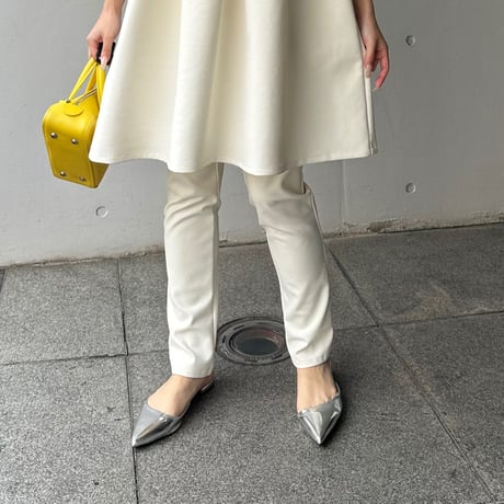 3-120    クリーム　スキニーパンツ　フリー(Ｍ)  着丈97cm