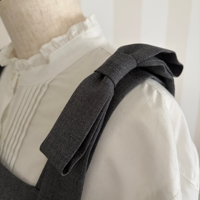 2-033 グレー リボンブローチ付ベスト M | capriciousmie