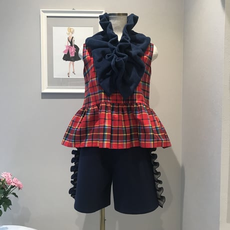 12-105  ネイビーボンディング　サイドフリルショートパンツ　フリー