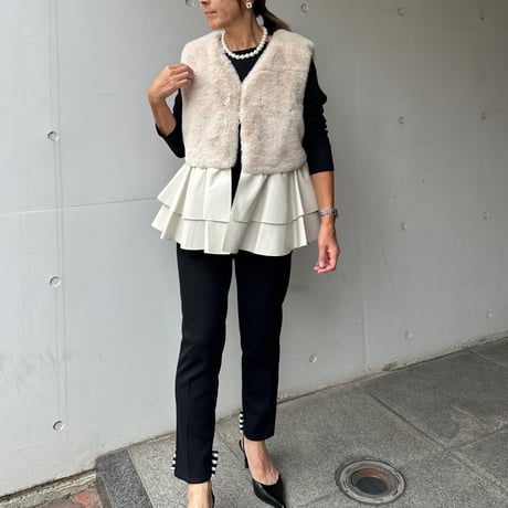 10-026   ベージュ　ファーフリルベスト　フリー　セレクト商品