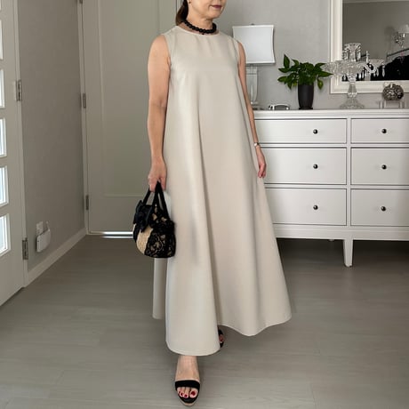 5-121      ベージュ　ロングワンピース　  Ｌ