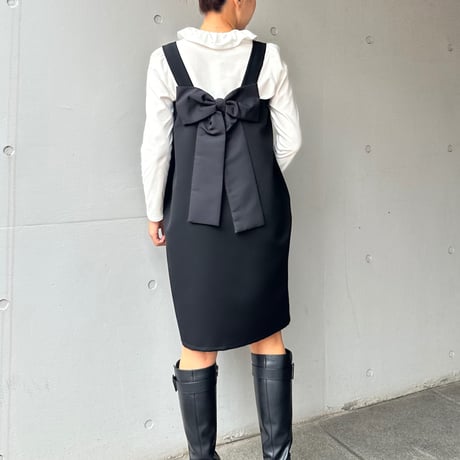 9-111     黒　バックリボンコクーンワンピース　Ｍ