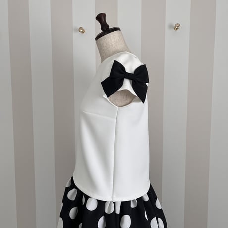 2-055     白×黒リボン　CANDYトップス　BOX 　ＭＬ