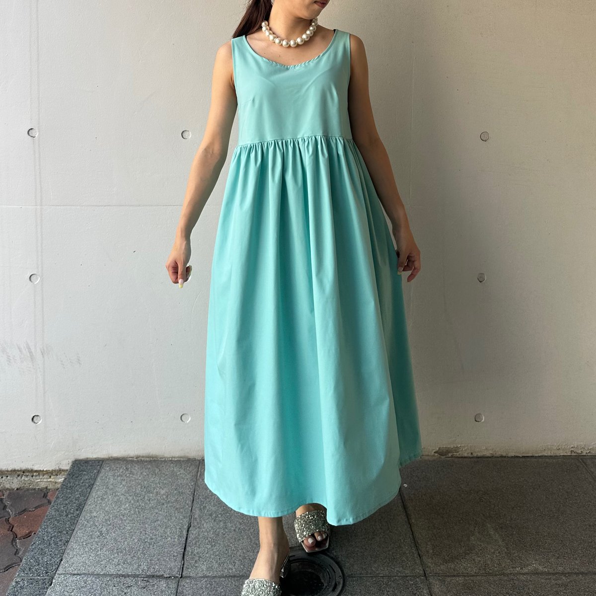 極美品*フォクシーニューヨーク フレアワンピース タック ティファニーブルー M 極美品*フォクシーニューヨーク フレアワンピース タック ティファニー