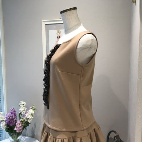 1-021  キャメル×レース　MIN トップス　ML