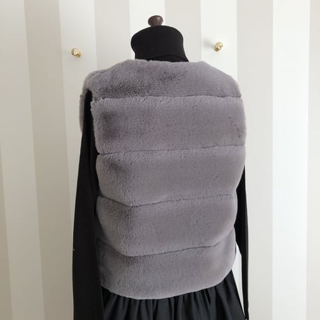 10-109  グレー　エコファーベスト　フリー　セレクト商品
