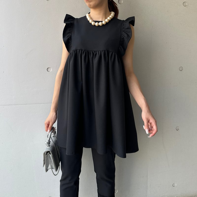 美品 Aveniretoile ノースリーブ フリルチュニック 34 黒 フリルレースVネックノースリーブチュニック | ファッション通販