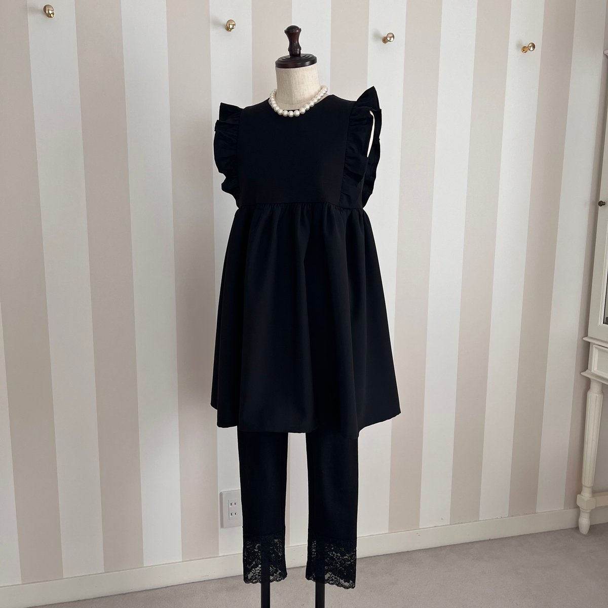 5-094 黒ドッキング 肩フリルチュニック M | capriciousmie