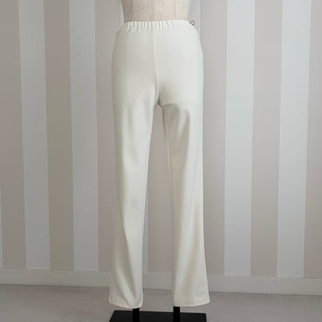 3-120    クリーム　スキニーパンツ　フリー(Ｍ)  着丈97cm