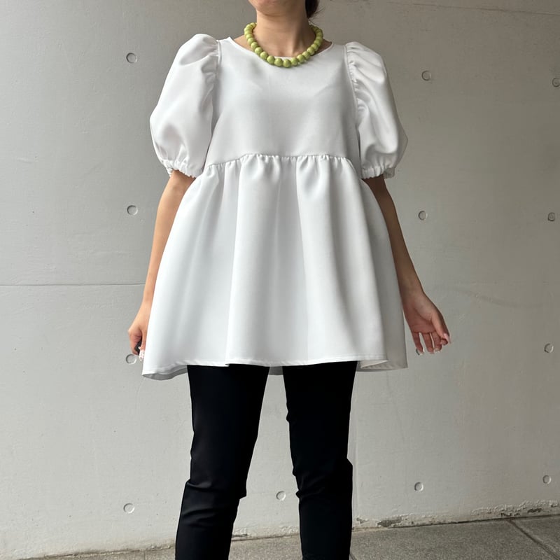 トップス半袖 ペプラムトップス 白 アミュレット Amulet シャーリング