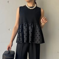 6-157    黒×ドット　ペプラムトップス　Ｌ