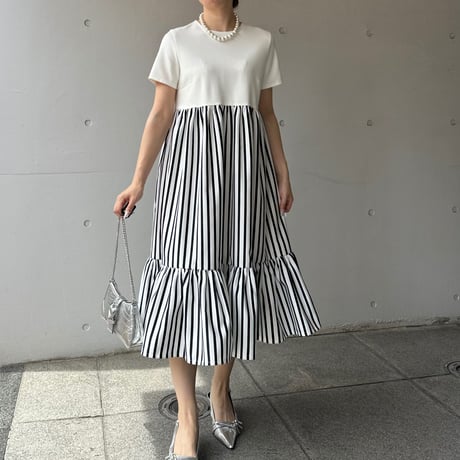 5-075    白×ボーダー　半袖　ベルフレアワンピース　Ｍ  (フリル短め、袖長め)