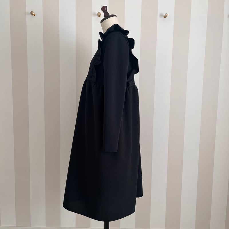 12-041 黒 長袖肩フリルワンピース M | capriciousmie
