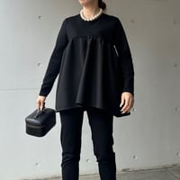 10-031    黒　長袖アーチトップス　Ｌ