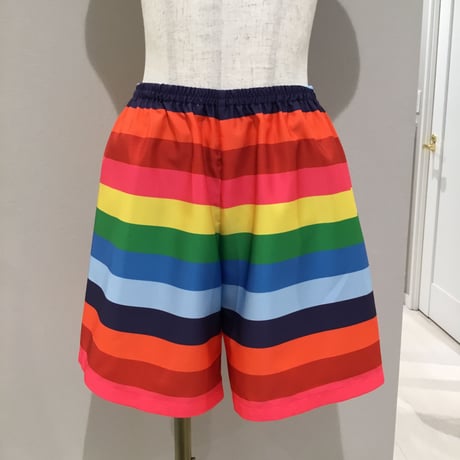1181  レインボーショートパンツ フリー