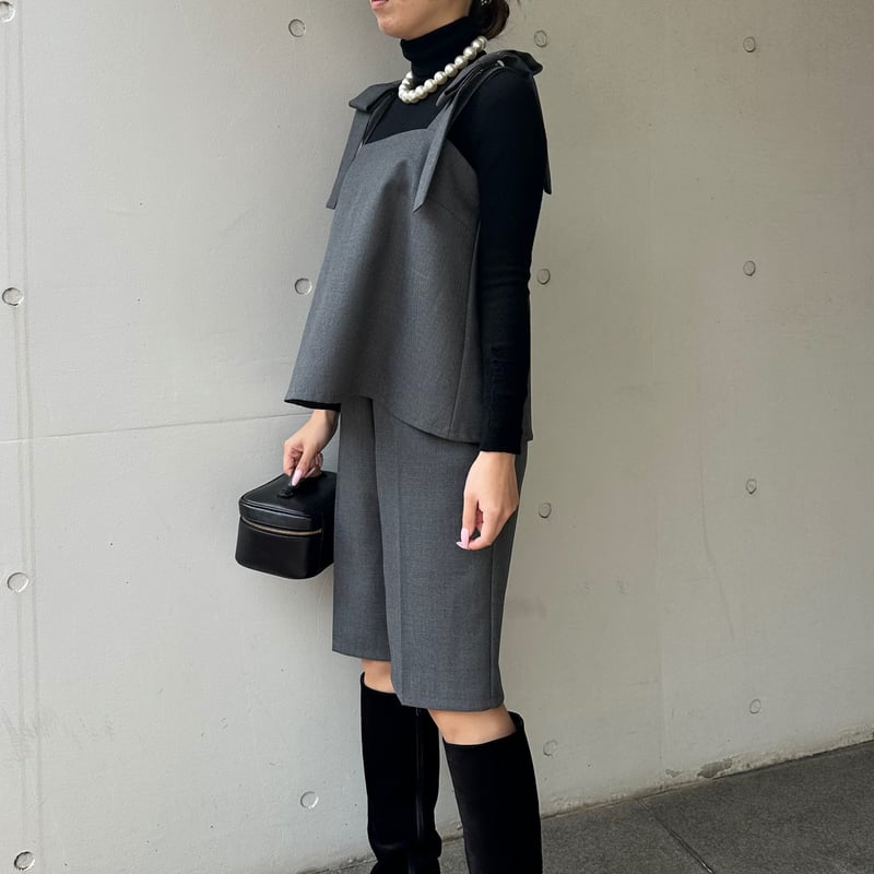 2-033 グレー リボンブローチ付ベスト M | capriciousmie