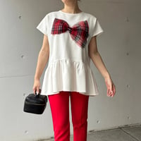 6-050    白×赤チェック　リボンフレンチペプラムトップス　Ｍ