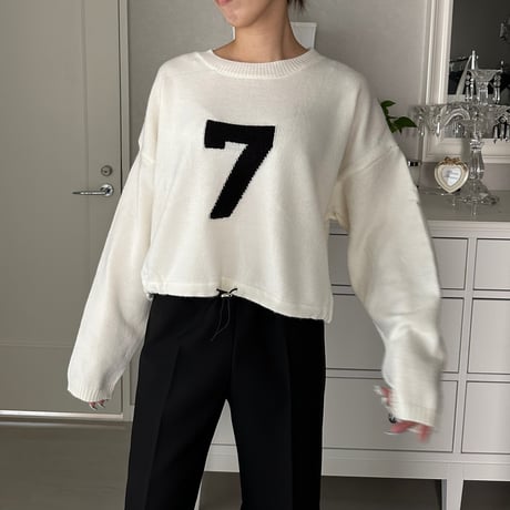 9-124     白　7セーター　セレクト商品　フリー