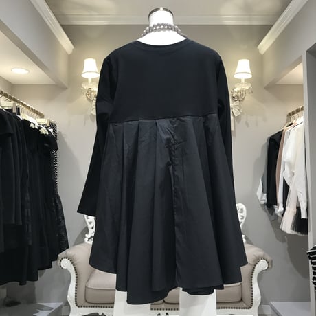 5-003  黒　後ろフレア　切り替えTシャツ　セレクト商品