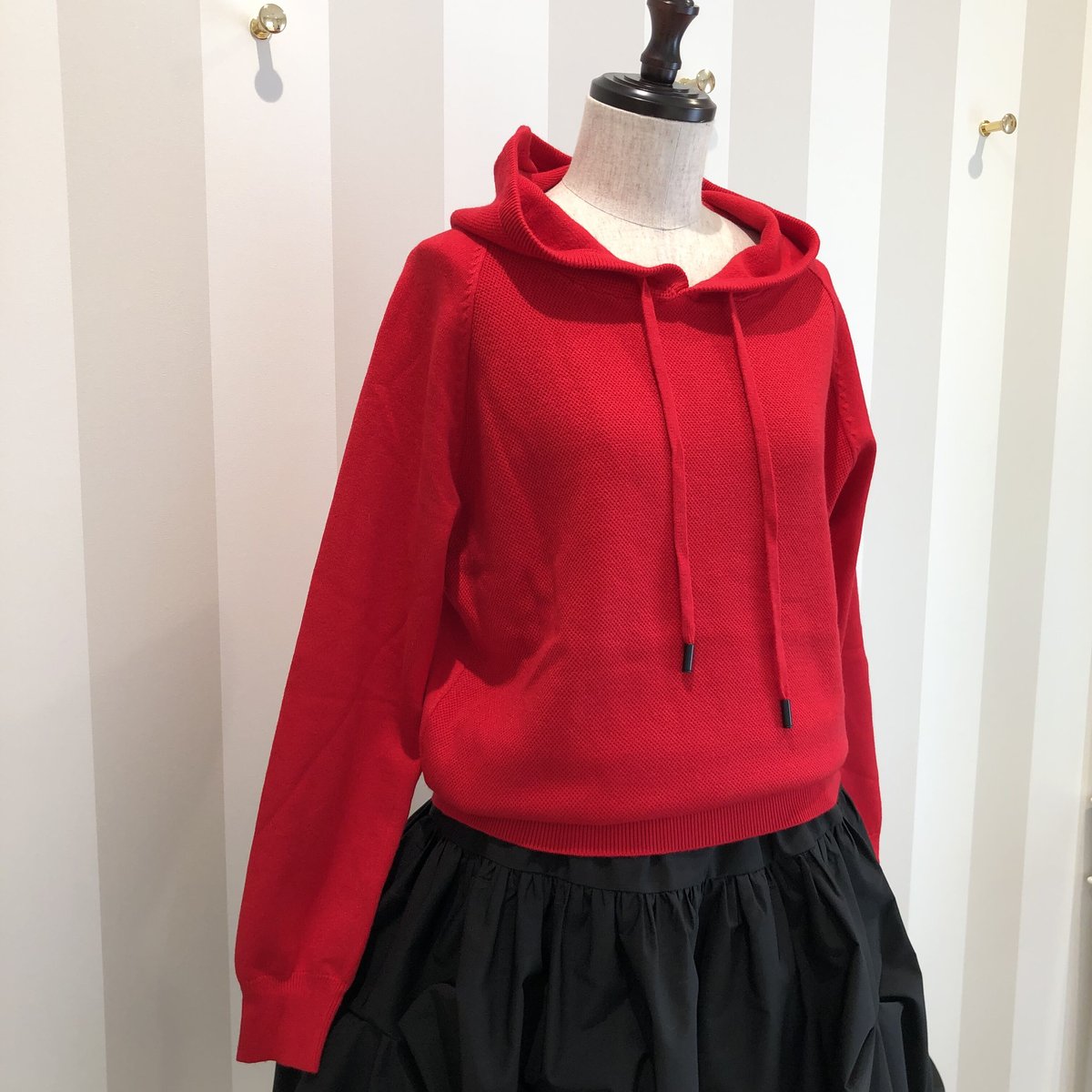 極美品 　マークアンドロナ 　ニット　セットアップ　パーカー　スカート　レッド 楽天市場】マーク アンドロ ナ パーカーの通販