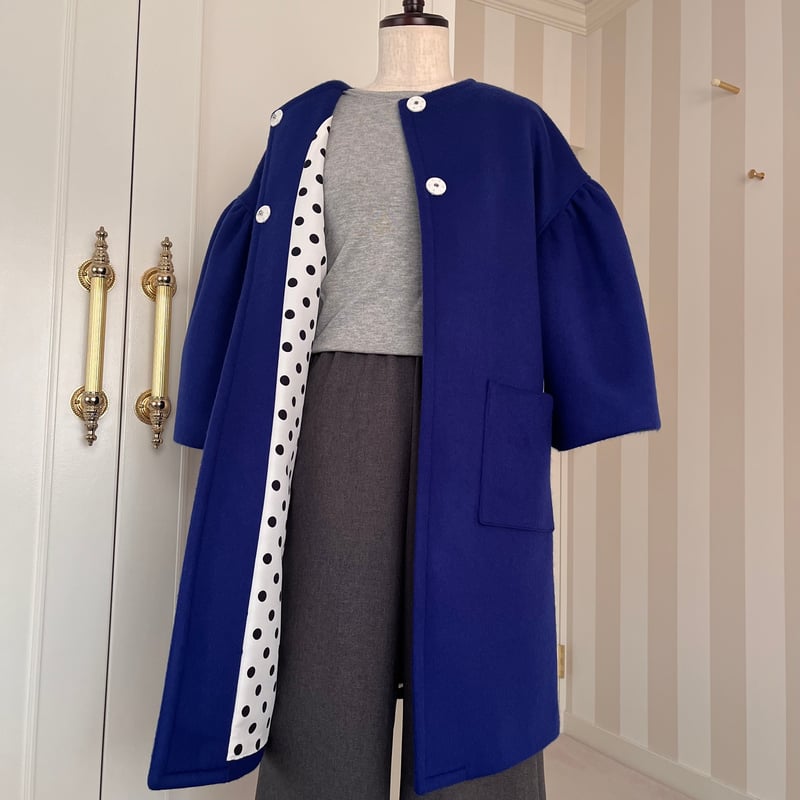 美品　セオリー ロイヤルブルー　コート フリーサイズ 11-068 ロイヤルブルーウール×ドット MOMO フリー | capriciousmie