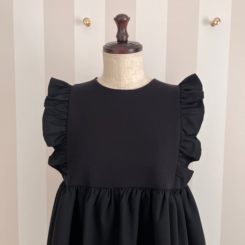 5-094 黒ドッキング 肩フリルチュニック M | capriciousmie