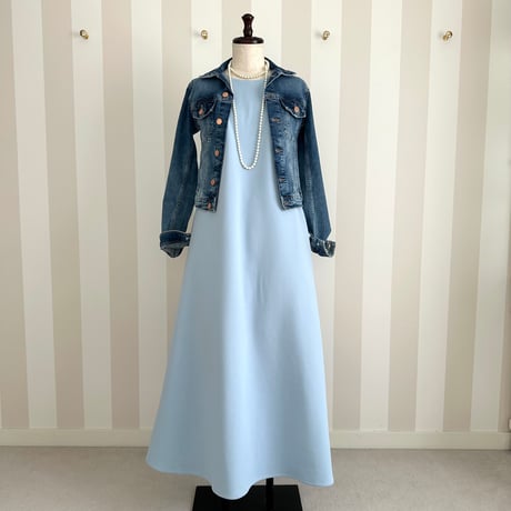 4-027   マカロンブルー　ロングワンピース　130cm着丈　Ｍ