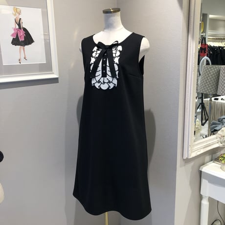 11-076  黒　モチーフワンピース　ML