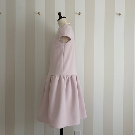 6-110    マカロンピンク　フリルワンピース　キャップスリーブ　ＳＭ