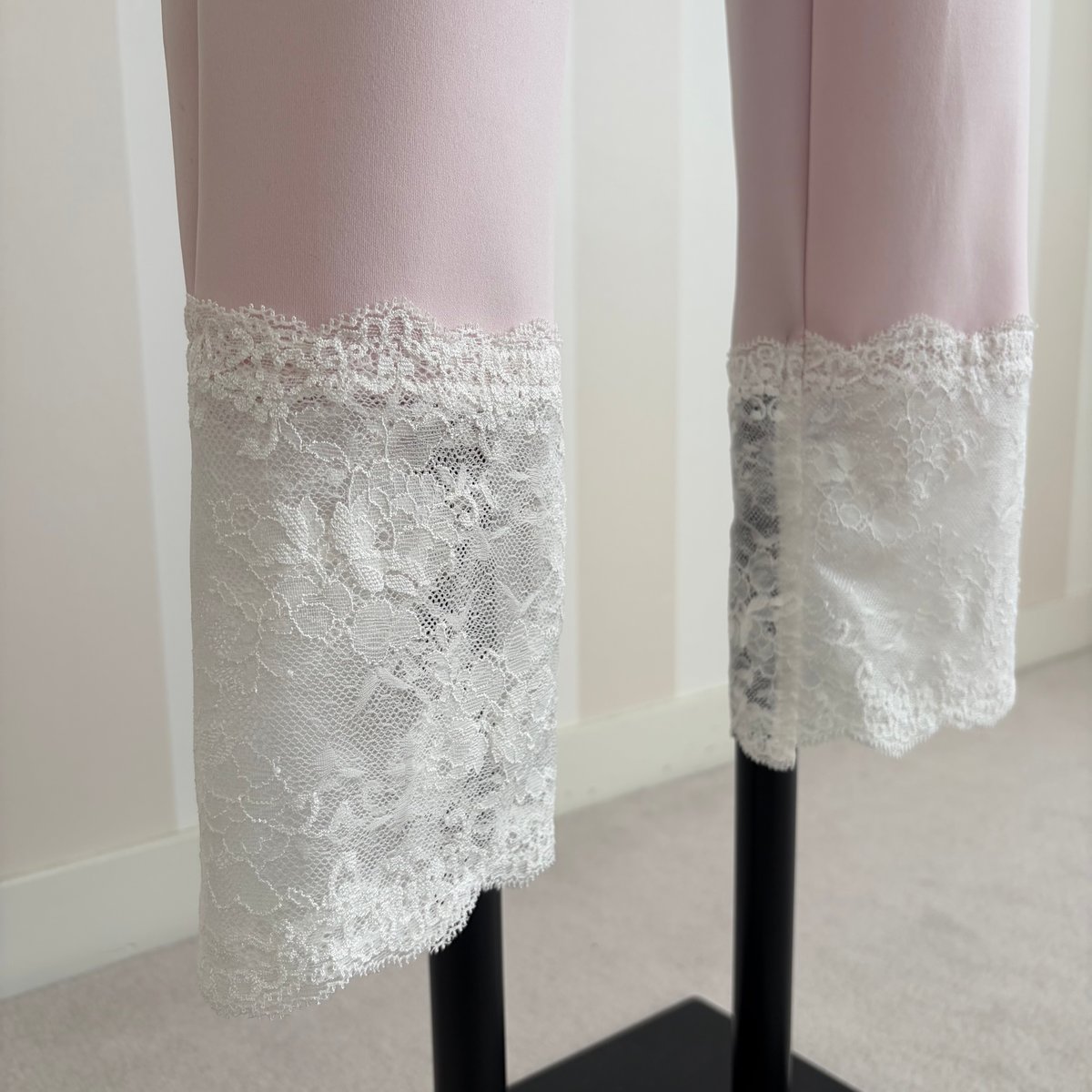 3-039 サクラ レースレギンス フリー（L） | capriciousmie