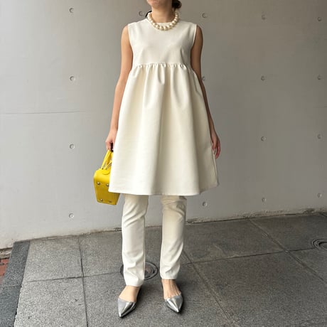 3-120    クリーム　スキニーパンツ　フリー(Ｍ)  着丈97cm