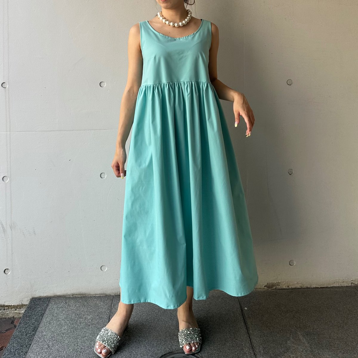 ティファニーブルーワンピース 8-021 ティファニーブルー ドールワンピース ロング M