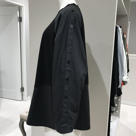 3-044  黒切り替　片袖ボタン　チュニック   フリー　セレクト商品